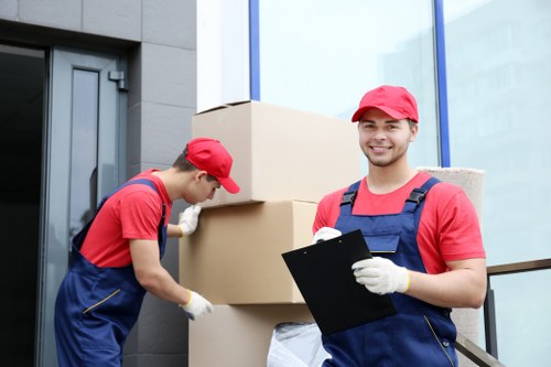 Southwark local removal truck service for moving day