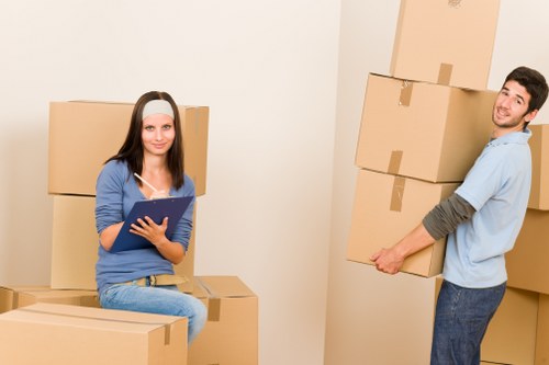 Residential move support for a Southwark flat with stairs and access challenges