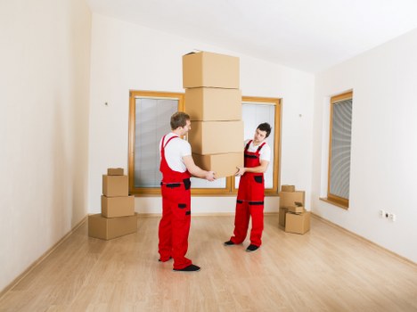 Careful transport of fragile and bulky items with a Southwark moving truck